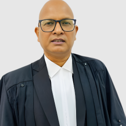 Dr Manoj Kumar